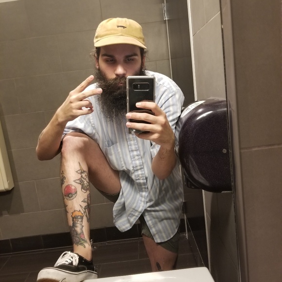 Meet your Posher, Kyle - Picture 2 of 2